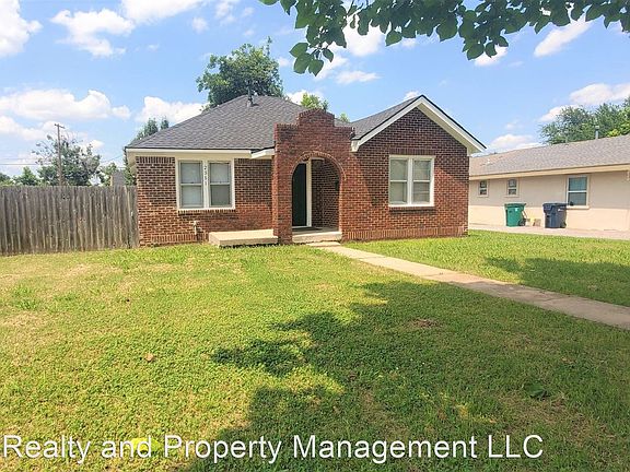 5th image of 2351 NW 18th St #10292616