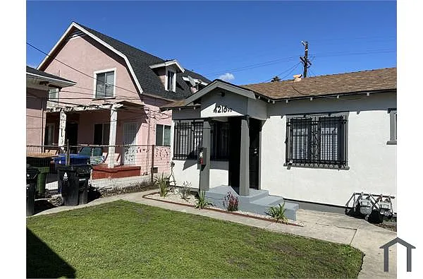 Building Photo - 4216 1/2 Woodlawn Ave