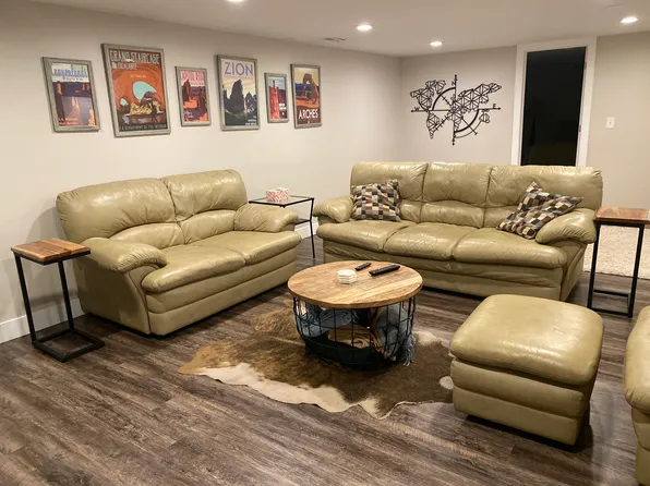 7035 S Towncrest Dr, Salt Lake City, UT 84121