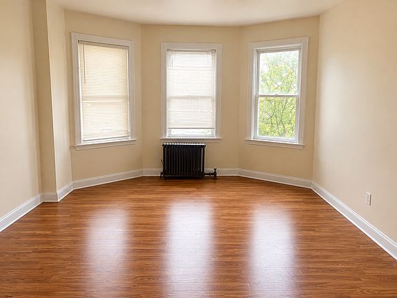 4th image of 51 Norwood St APT 1