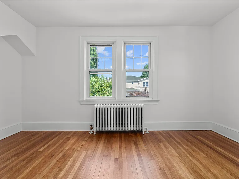 53 Park Ave — Photo 29