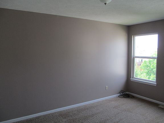 5th image of 619 Lipke Ct