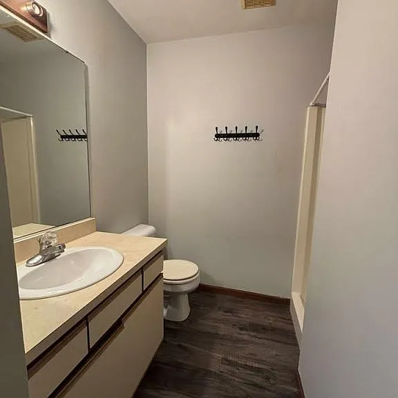 1610 Tippecanoe Dr #C — Photo 4