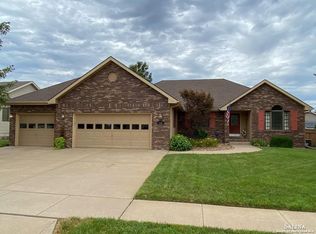 406 Pine Ridge Dr, Salina, KS 67401