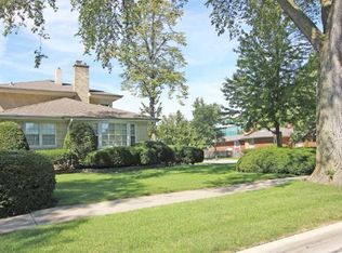 1149 N Marion St, Oak Park, IL 60302