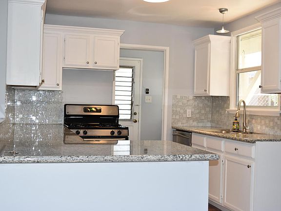 2nd image of 37846 Palm Vista Ave