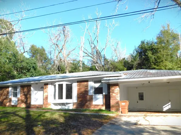 918 7th St, Quincy, FL 32351