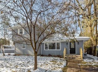 2705 Russett Rd, McHenry, IL 60050