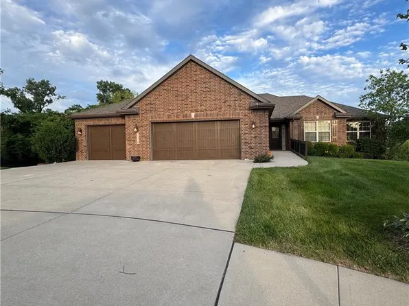 3109 N 109th Ter, Kansas City, KS 66109