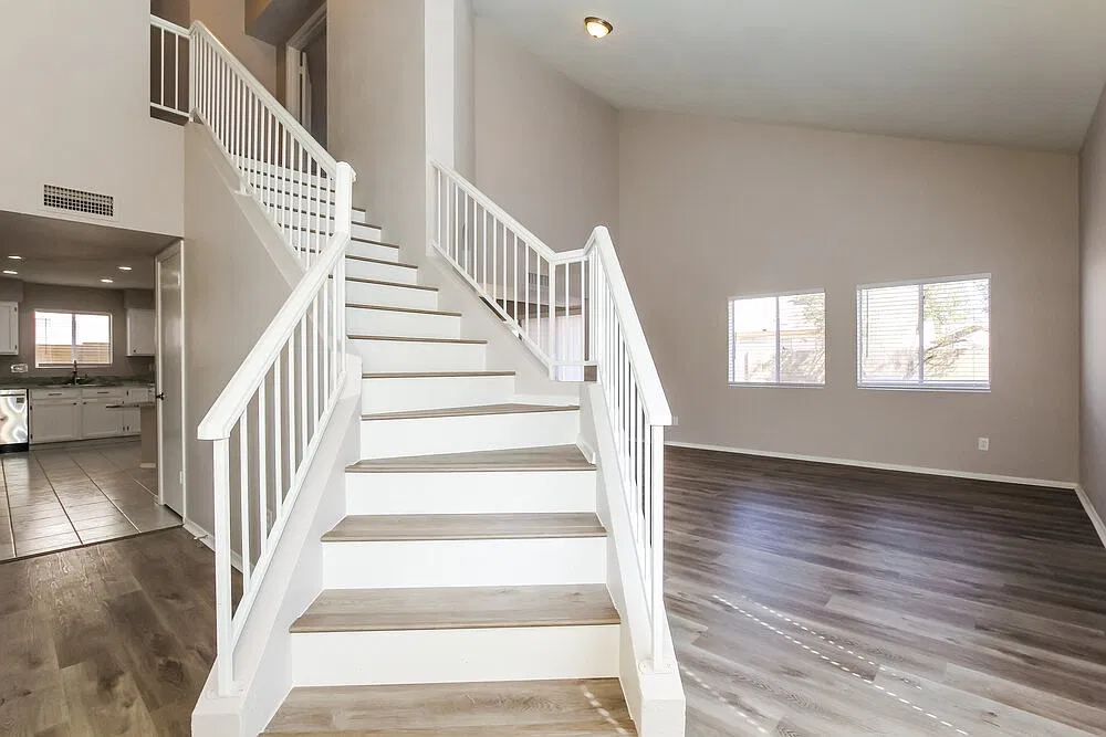 3 bed, 3.0 bath, 2139 sqft, $2,605 — Photo 4