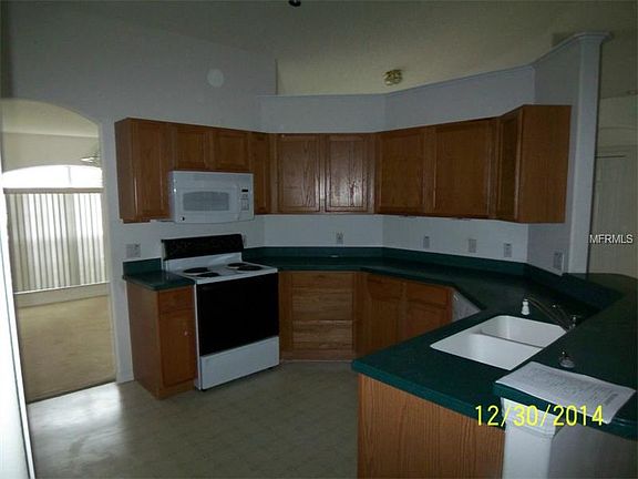 3rd image of 26 Bolton Ct