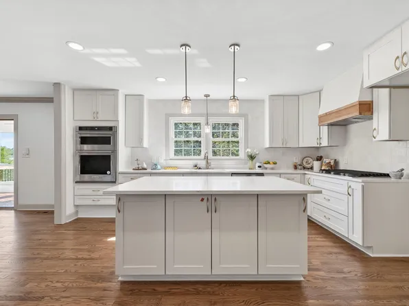 631 State Highway 39 S, Louisburg, NC 27549