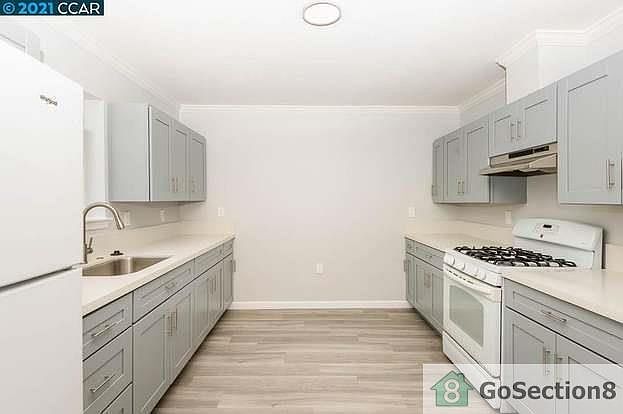 1st image of 7866 Bancroft Ave