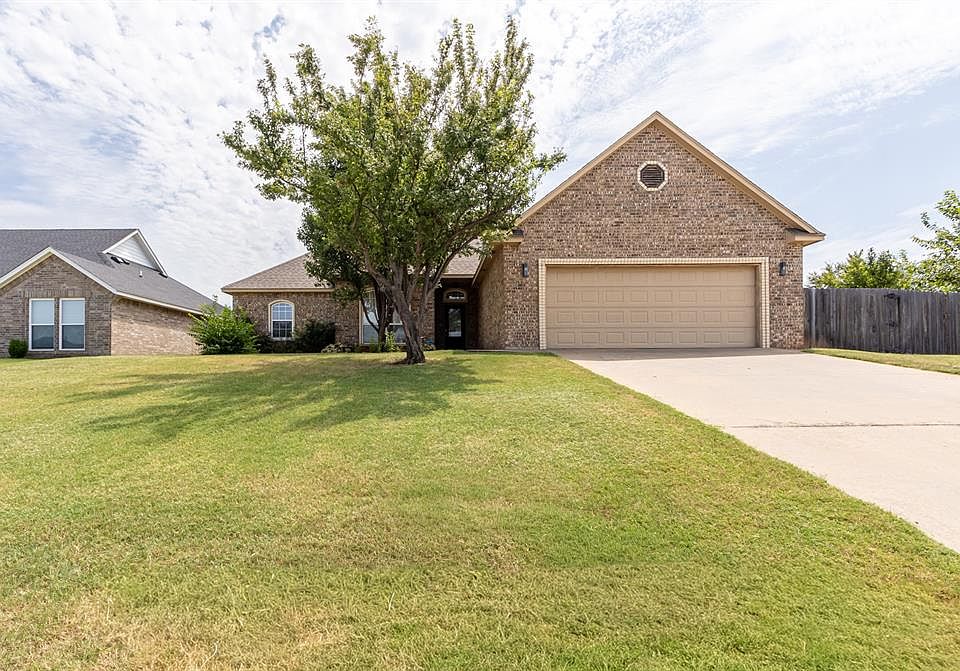 1st image of 2318 Tailwind Dr