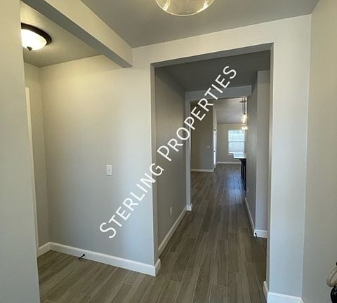 4th image of 2911 Gulliver St