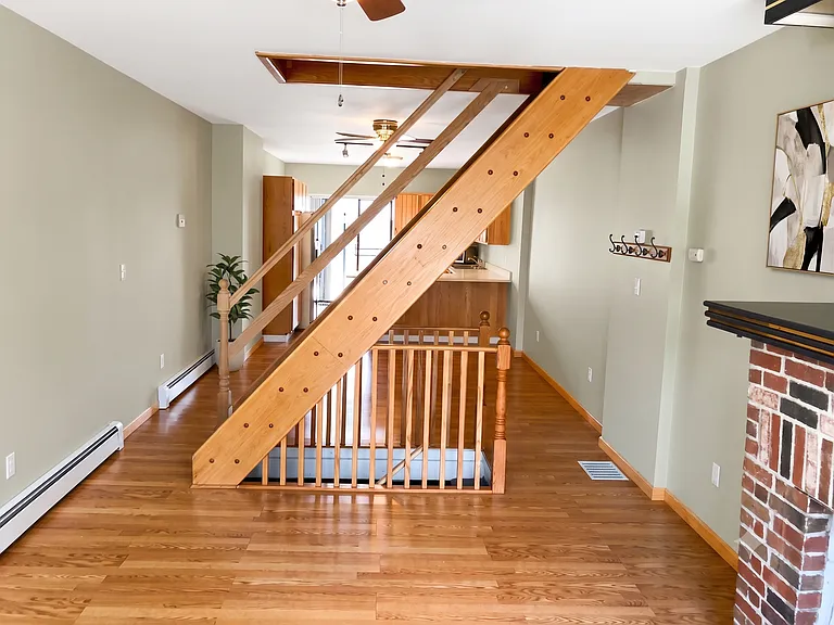 1517 Covington St — Photo 9