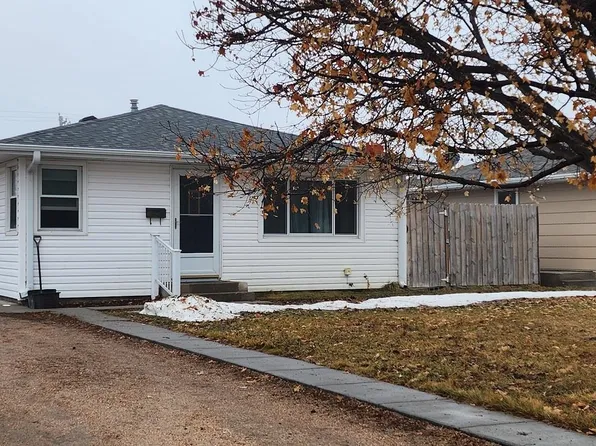 942 W 11th St, Lexington, NE 68850