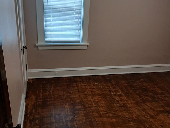 5th image of 5218 Ira Ave