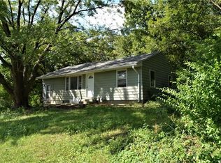 910 Lake Maurer Rd, Excelsior Springs, MO 64024