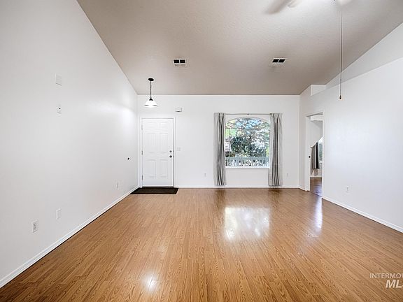 5th image of 2410 N Hawaiian Hawk Pl