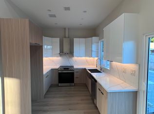 11147 1/2 Cohasset St, Sun Valley, CA 91352