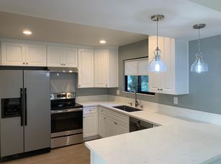 221 Stage Coach Rd, Oceanside, CA 92057