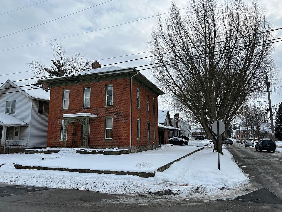 2nd image of 304 E Court St