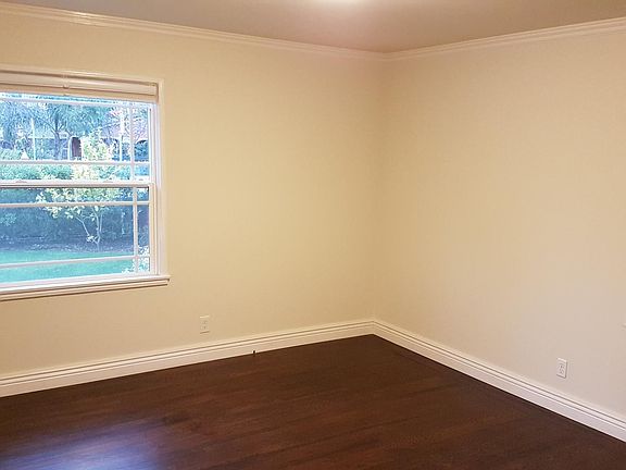 4th image of 662 3rd Ave
