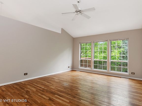 2nd image of 290 Meadow Lakes Blvd