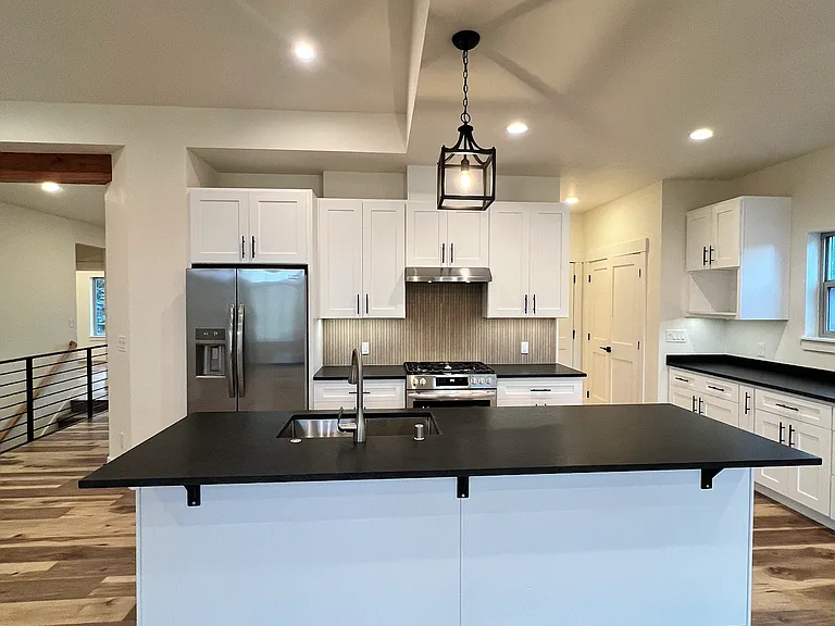 1702 E Metler Ln — Photo 15