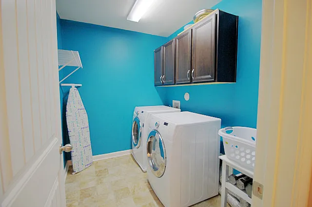 2708 Evanston Ave — Photo 12