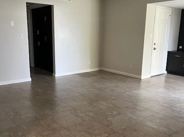 6312 Stockdale Hwy #1-4, Bakersfield, CA 93309