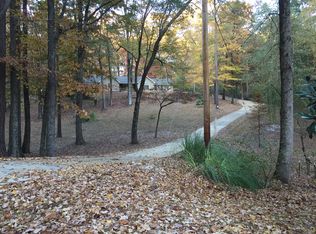 140 Covington Rd, Columbus, MS 39705