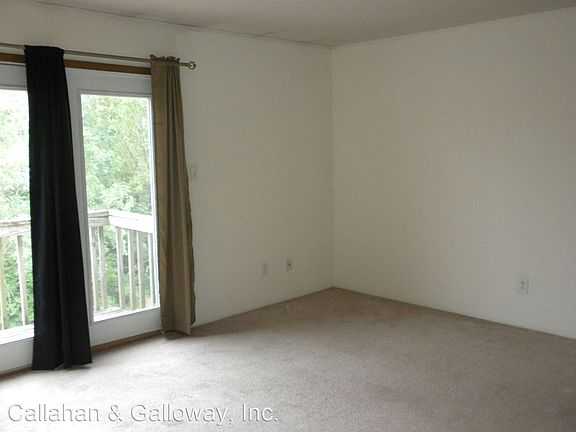 5th image of 1915 Waverly Ct APT 6