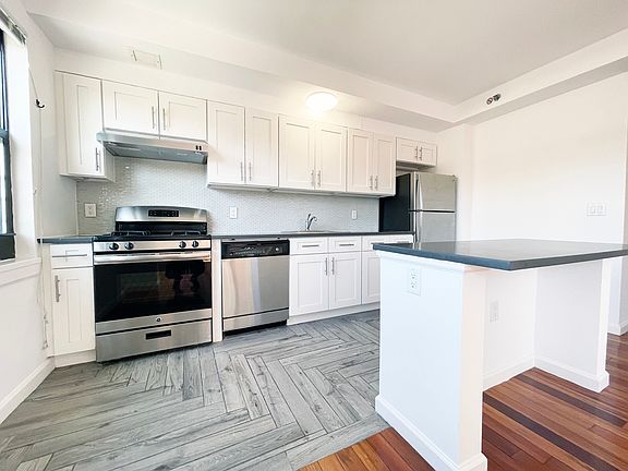 4th image of 275 W 140th St APT 5C