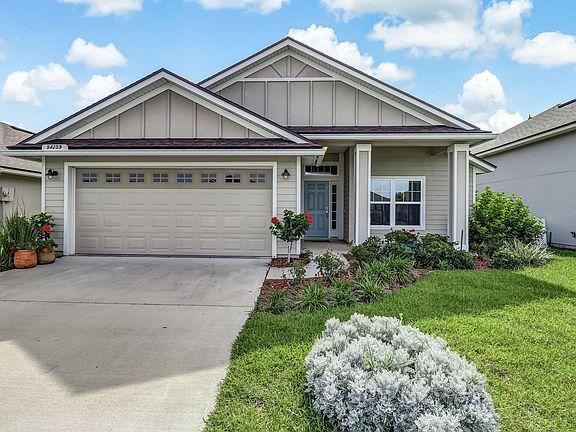 2nd image of 94259 Woodbrier Cir