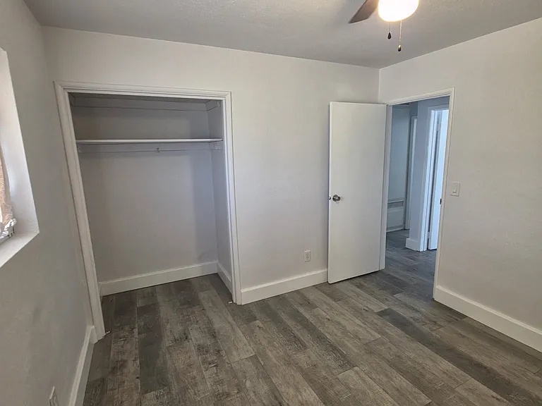 11586 Calcite Ave — Photo 9