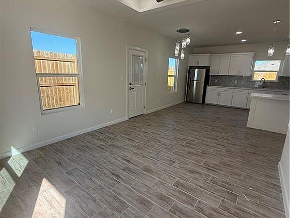 2nd image of 5900 Ozark Ave #2