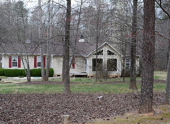 3rd image of 123 Brooktree Dr