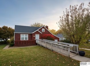 4231 F St, Omaha, NE 68107