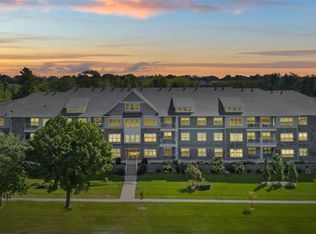 260 N Scott Blvd UNIT 105, Iowa City, IA 52245