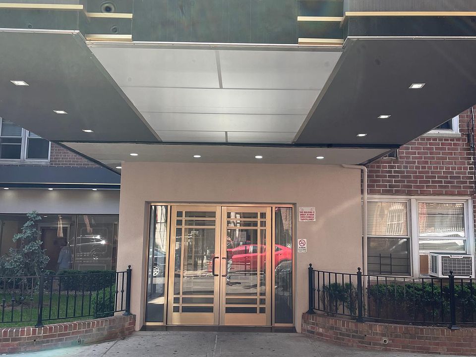 1st image of 1730 E 14th St APT 4