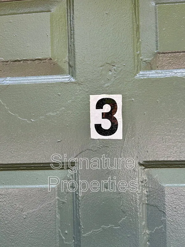 2 bed, 1.5 bath, $875 — Photo 1