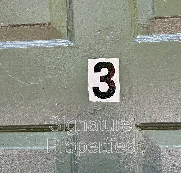 1055 Rives Rd #3 — Photo 1