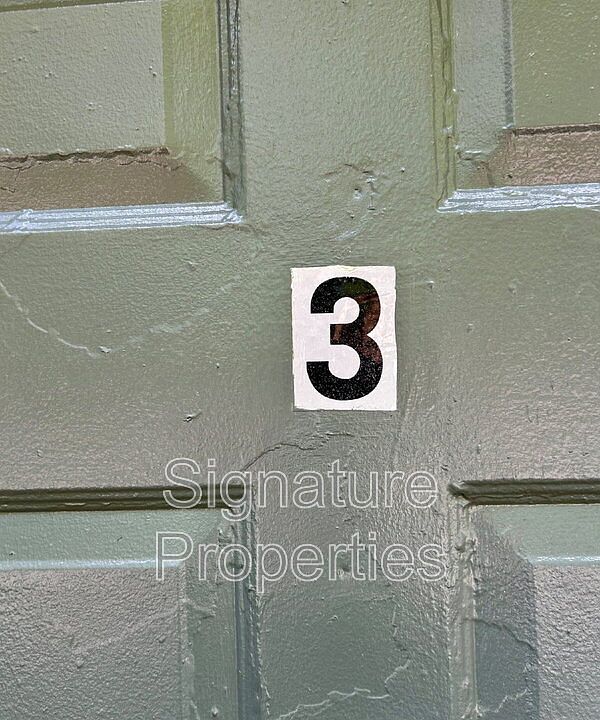 1st image of 1055 Rives Rd APT 3
