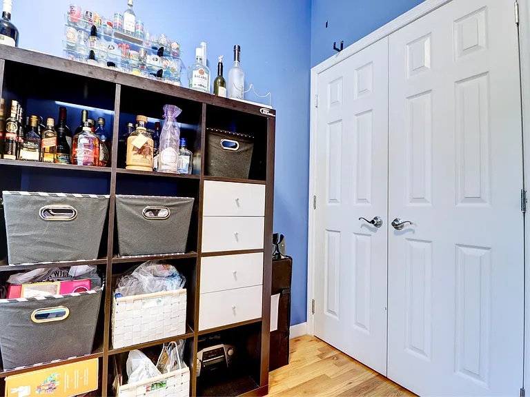 607 Onderdonk Ave #2 — Photo 16
