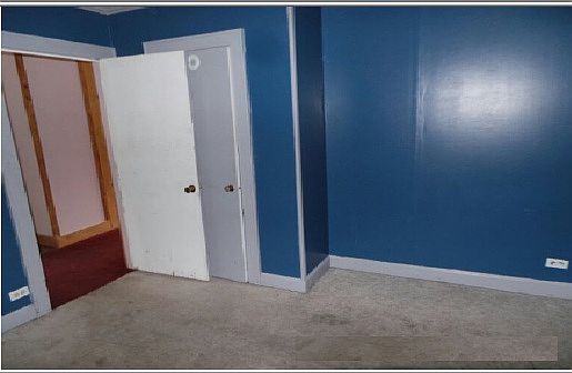 5th image of 168 Herring St