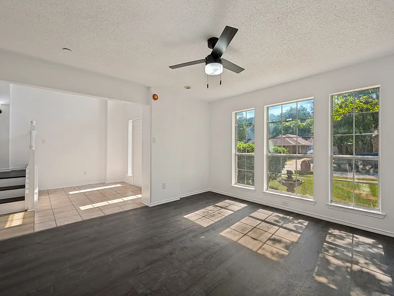 5518 Heathercrest Dr — Photo 12
