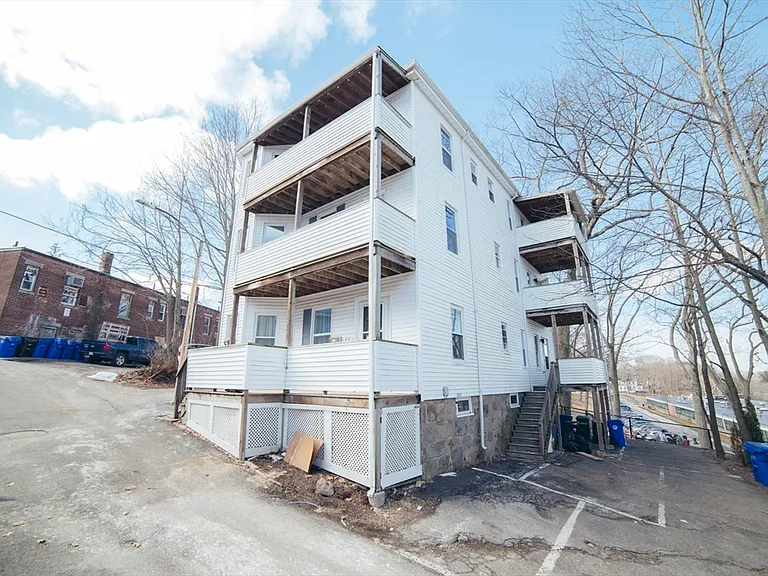10 Duffley Ct #2 — Photo 8