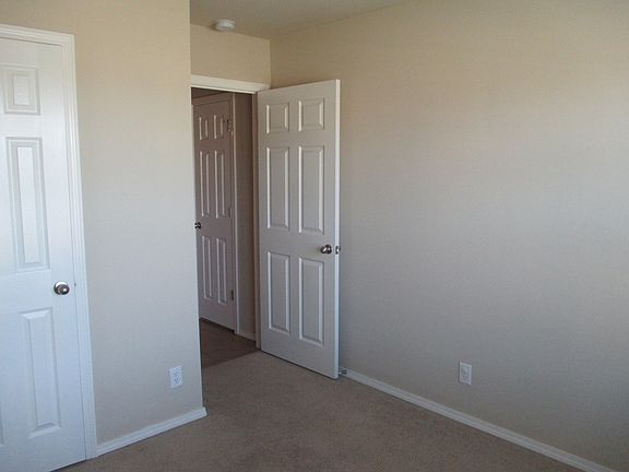5th image of 3507-3509 E Gillette St #3507